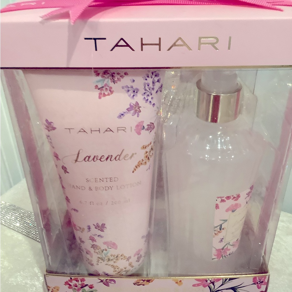 Great gift lavender bubble bath and lotion - Picture 3 of 4
